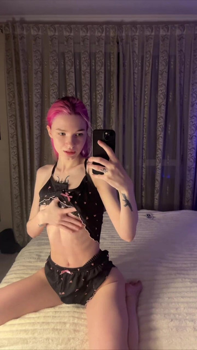 Subscreva OnlyFans na biografia, lá estou eu sem bunda