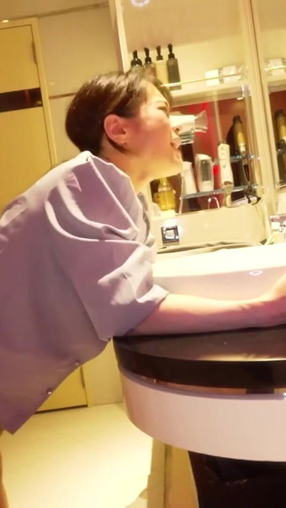 A busty H-cup office lady who engages in sugar dating during work hours. | Clip 3