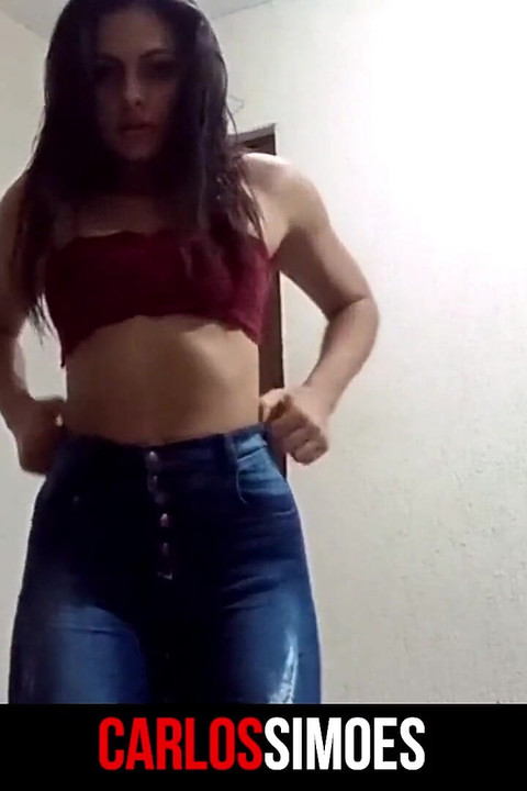 Hot Girl Shaking Her Booty Sexy