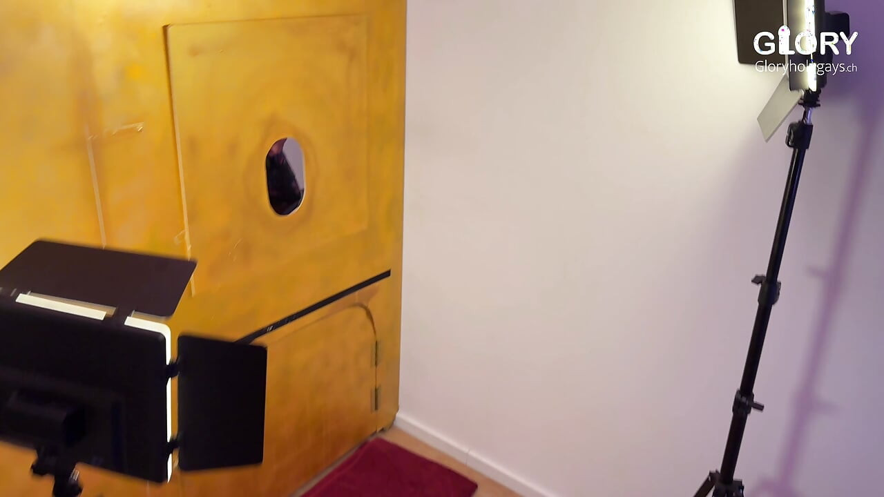 ควยหนาวัยใสระเบิดที่รูหฤหรรษ์ด้วย Crass Triple ถึงจุดสุดยอด