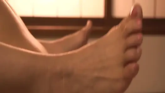 A063G03 The of a fool who witnessed her mother's affair in the living room in the early afternoon became erect...