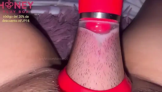 Extreme sucker, sucks your entire and orgasm