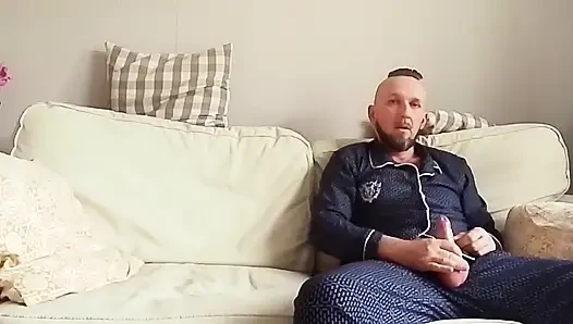 Моя мачеха любит трахаться под рок