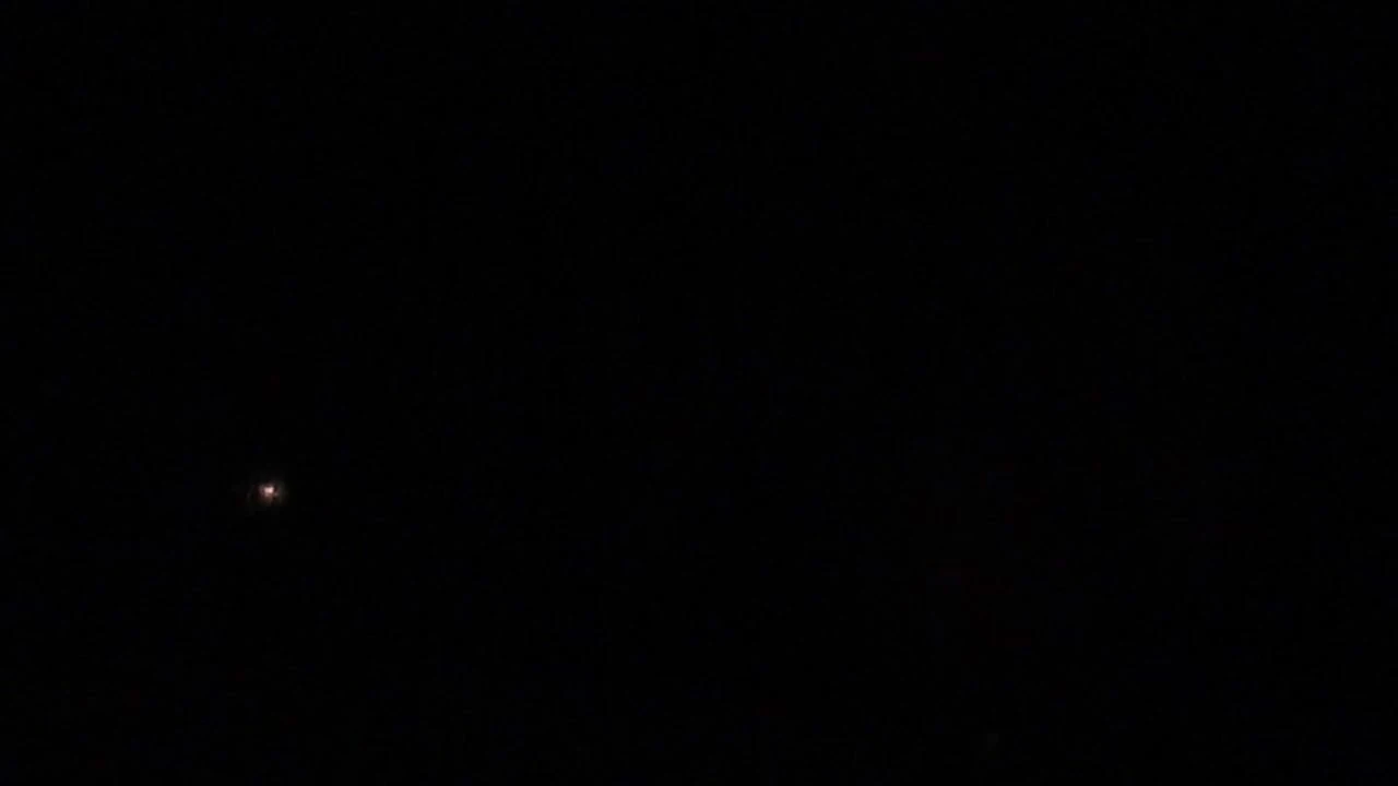 Very proper darkscene to light in end