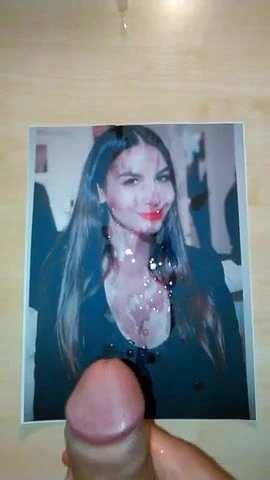 Sıla şahin - cum haraç - 2x cumshot (charlesdickins ile)