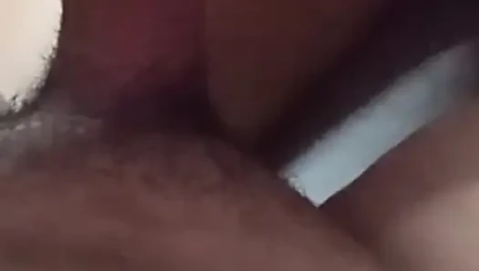 Sevgi dolu evli kadın sakso çekiyor