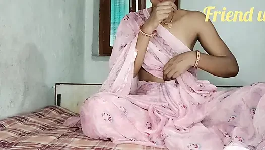 Video seks hot tante seksi india lagi asik muasin memeknya pakai fingring sampai matanya merem melek