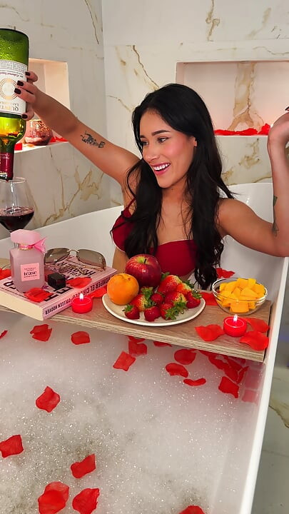 Come with Me to Have Sex on Valentine's Day!