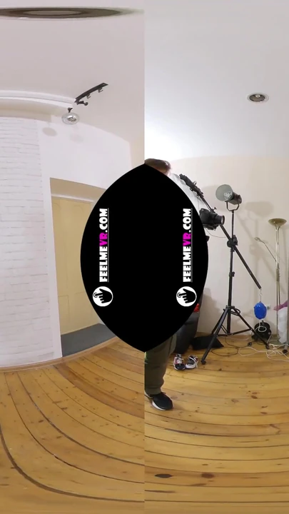 Sanija první nahý virtuální realita 3D video rozhovor