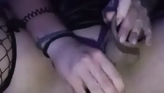 Я делаю это, потому что я такая возбужденная