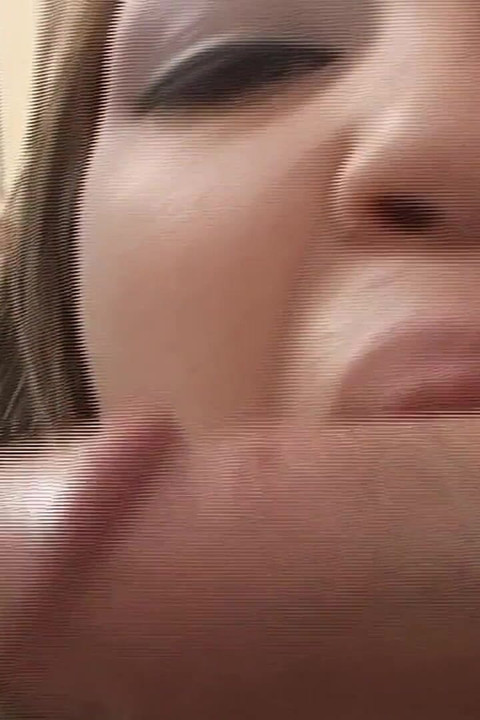 Lille lille blondine ødelagt i hardcore blowbang
