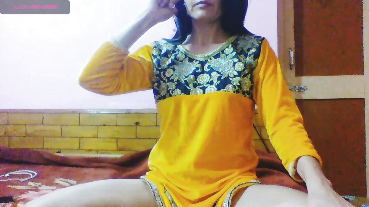 Stunning MILF loves Sex
