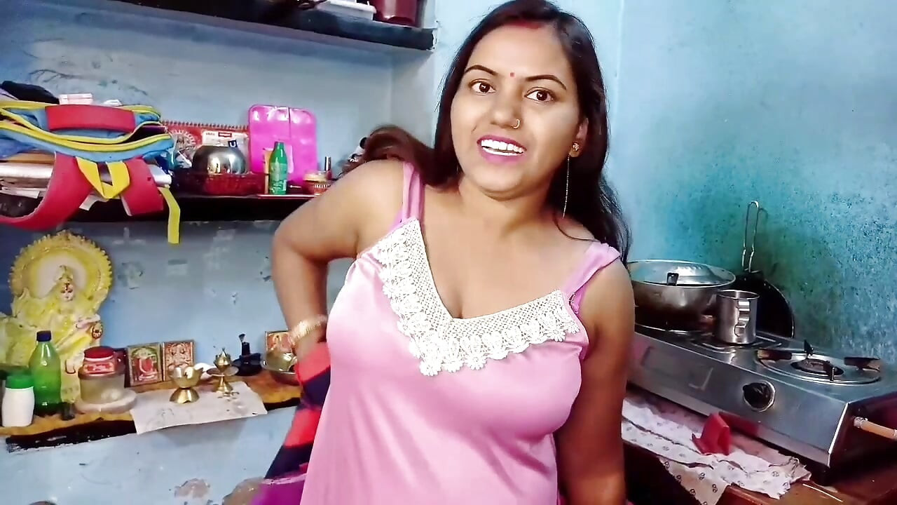 Beutyfull india chica follada por casero en habitación hardcoresex audio hindi claro