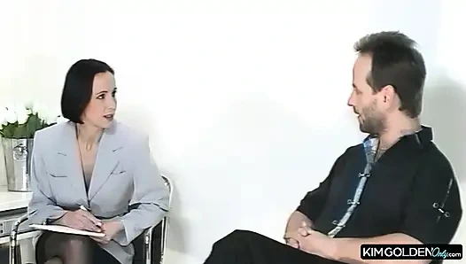 Leidenschaftliche Blowjob-Session mit Bruenetter