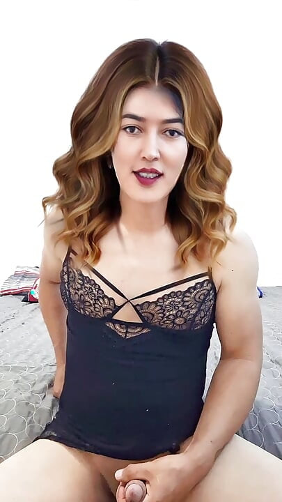 Who gives me sexy clothes