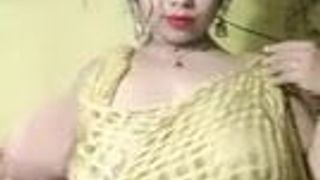 Big boob show bangali boudi