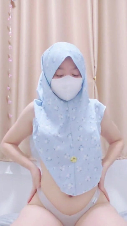 POV: Your Hijabi Crush Asked You To Record Her Being Naughty | Clip 1