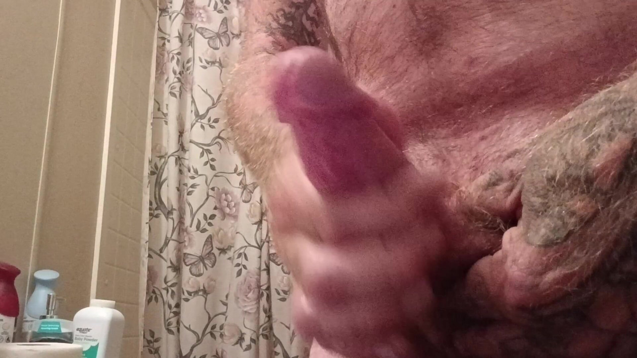 Ayah membelai kontol kerasnya dan melepaskan air mani panas ayah