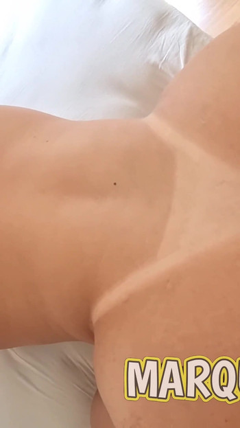 Büyük götlü orta yaşlı seksi kadın sabaha kadar amının içine boşalıyor
