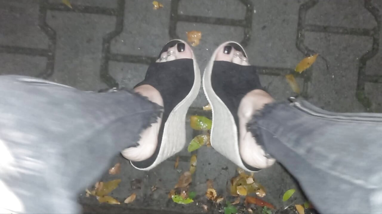 crossdressing in public