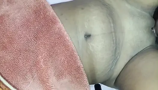 CFNM heiß und schöne indische 18-jährige hausfrau hat romantischen sex mit arzt nach der untersuchung
