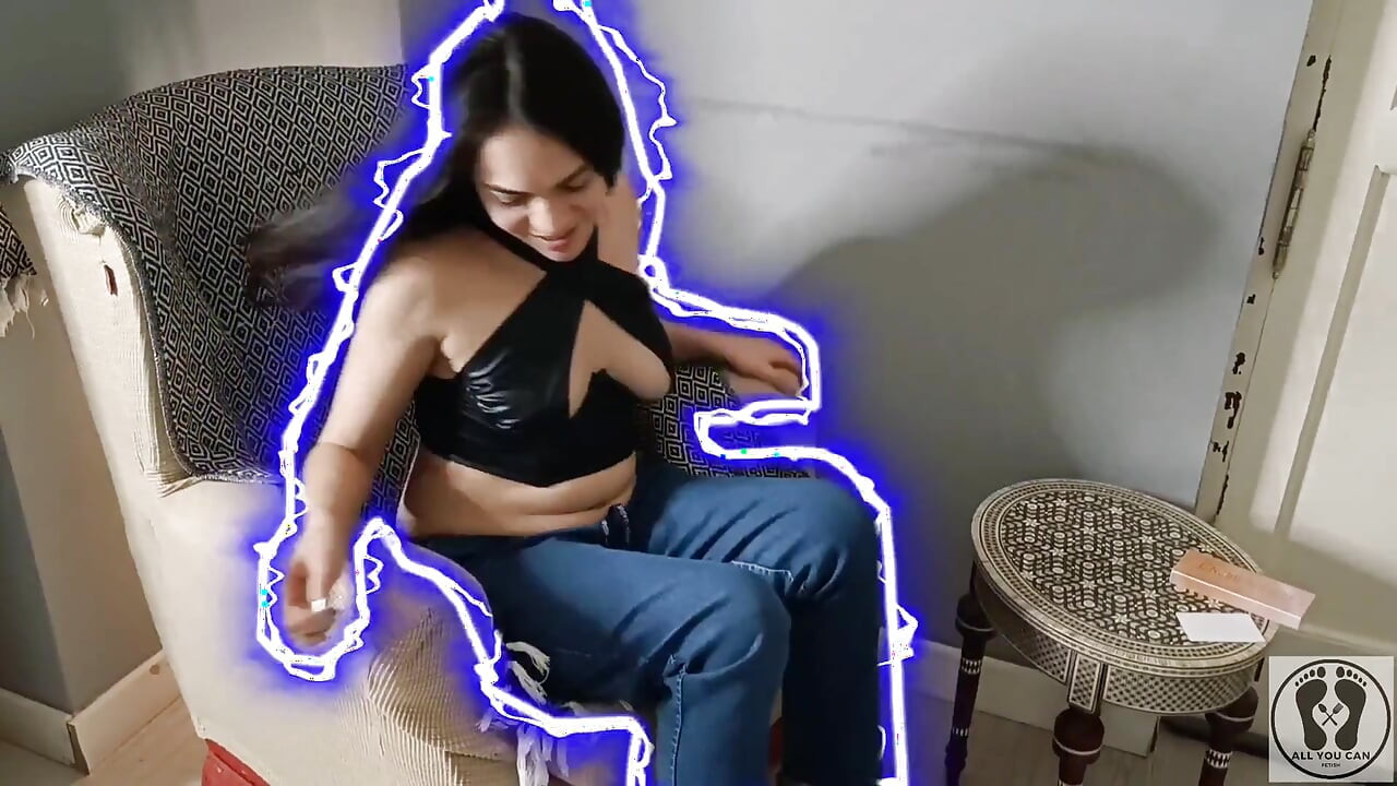House Buttcrack Was Electrocuted in the Chair