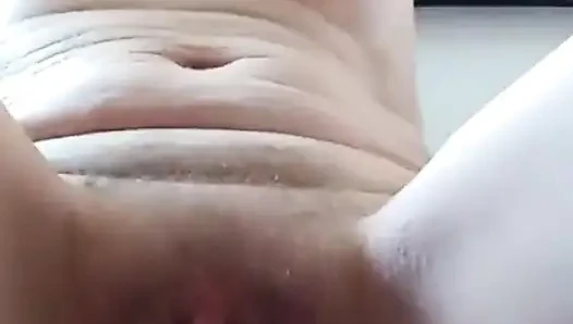 Seks oyuncakları ile ve seks oyuncakları olmadan orgazm derlemesi