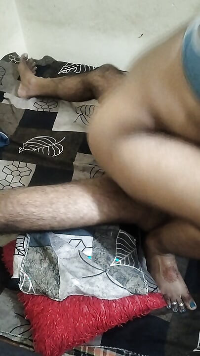 Bugün üvey kız kardeşimin oyununu oynadım, üvey kız kardeşim çok mutlu oldu.