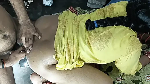 Üvey kız kardeşinin domaltmalı Hintçe ses kaydında en iyi göt sikişi