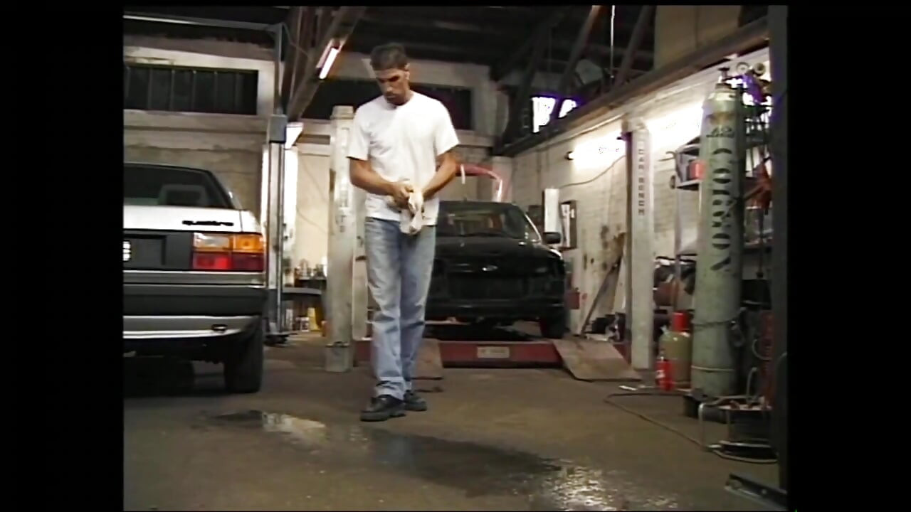 소변의 비를 맞아