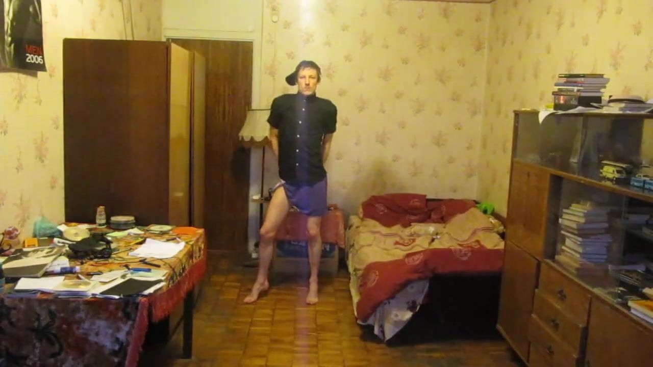 TWINK IS ALWAYS HUNGRY FOR RAW COCK