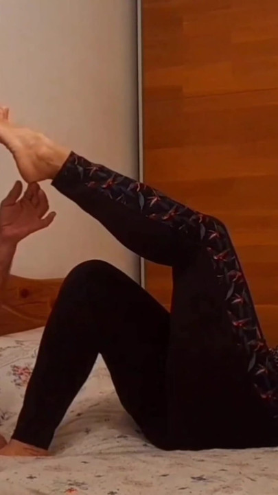 Reife Blonde Ehefrau Genießt Sex Halb Nackt