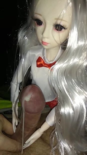 Derramando porra para minha boneca asiática.