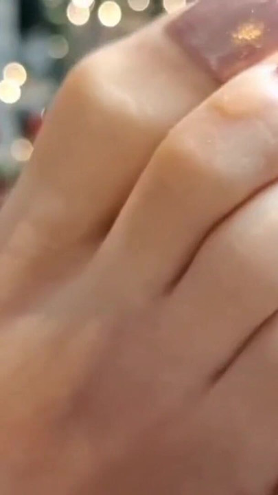 Step-moomys feet need a massage | Clip 1