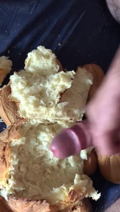ekmek üzerinde Cum