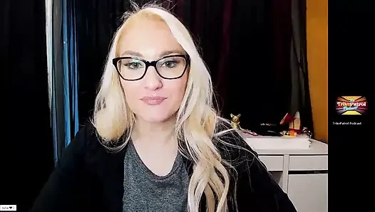 Trikepatrol Interview #70 - Julia Robbie