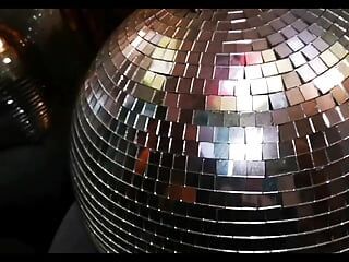 Discoball și Spectacol cu umflături mari