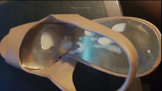 Éjacule sur une paire de peeptoes-slingback de Jessica Simpson