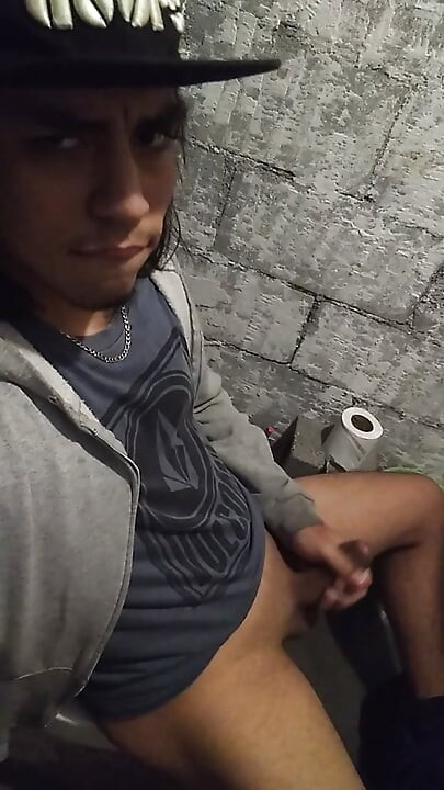 用你的手轻轻拂过我的手