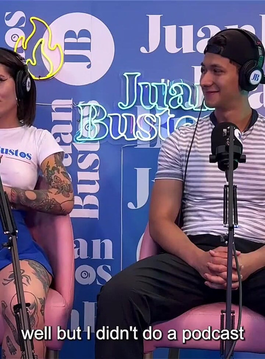 Juan Bustos 팟캐스트에서 거대한 자지로 후장 섹스를 좋아하는 Blaze Rager