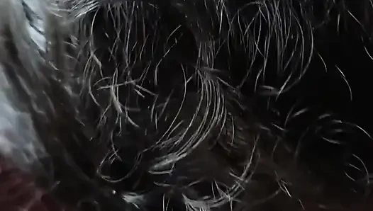 Bir eve gittik ve ondan beni emmesini istedim ve o sütümü yuttu