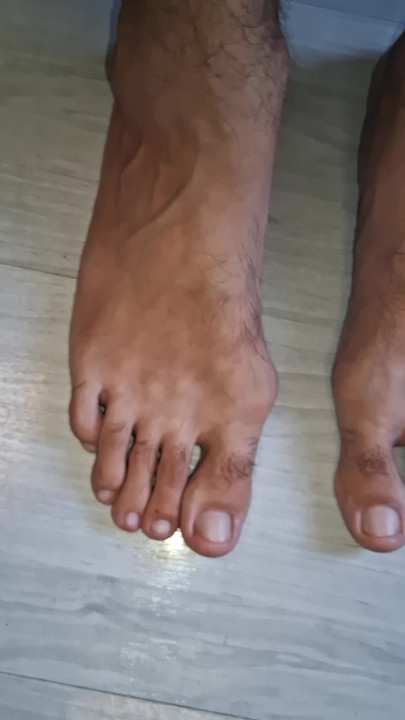I'd like to fuck you with my feet
