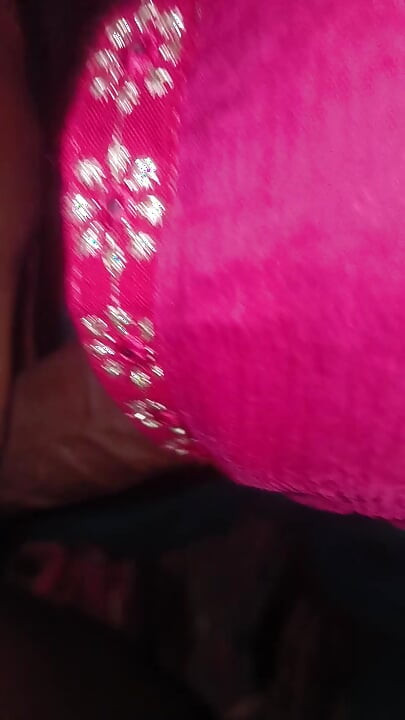 Desi sexy bhabhi ki puri Raat maje liye