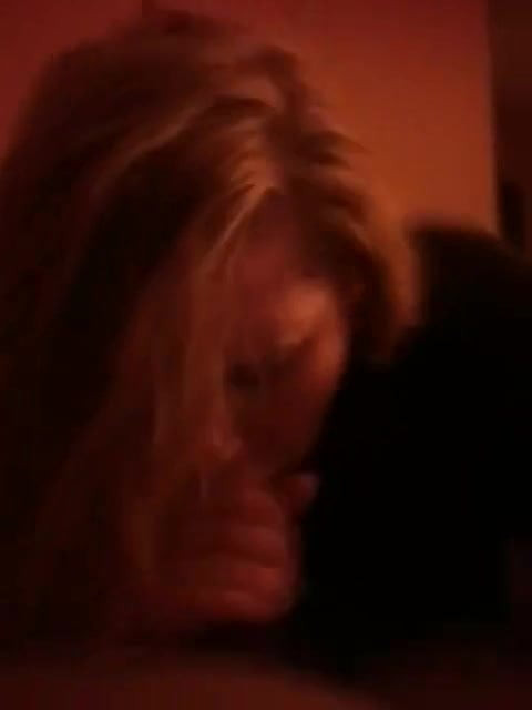 White gf sucks bf bbc