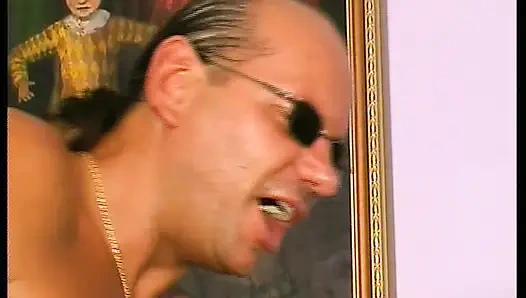 Üvey babam iyi ve yarağı amcığımda çok iyi