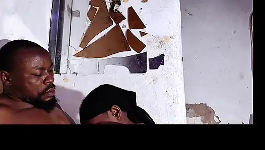 Afrikalı çift ateşli sikişiyor, ev yapımı video getto