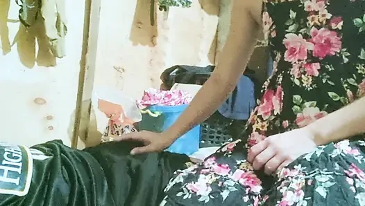 Filipina wife share pussy with her college friend