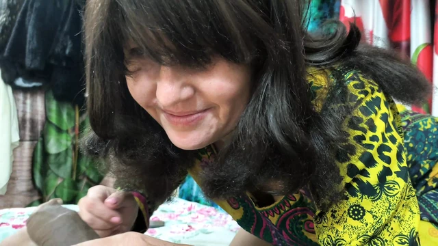 Super Hot Stepmom Gets BBC rock hard