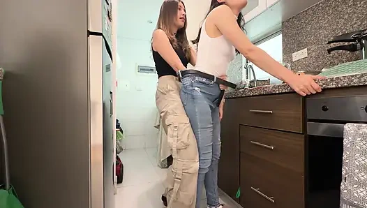 The Tribbing That Wets Lesbians' Pussies