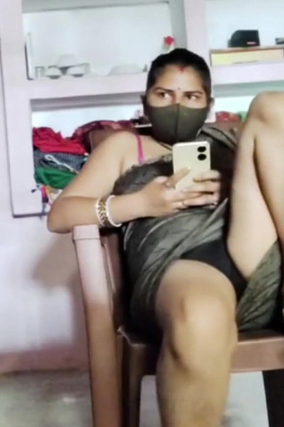 Choti Behen Ki Chudai Akela Me.
